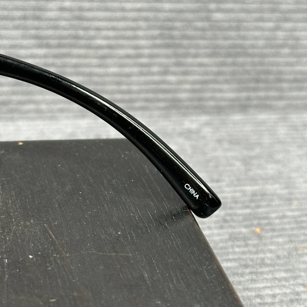 KREEDOM Region Sunglasses Black Plastic Frame Dark Tinted Lenses Logo Detail Y2k